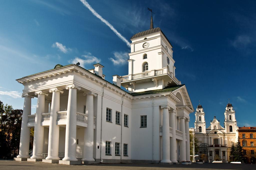 Europe Hotel Minsk Eksteriør billede