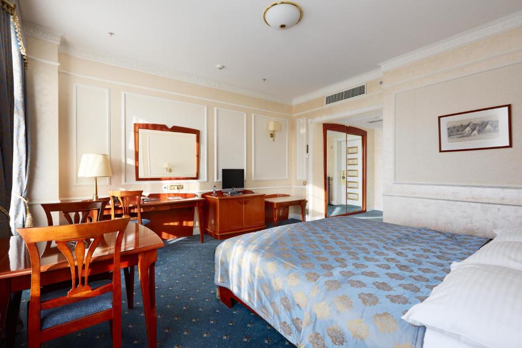 Europe Hotel Minsk Værelse billede