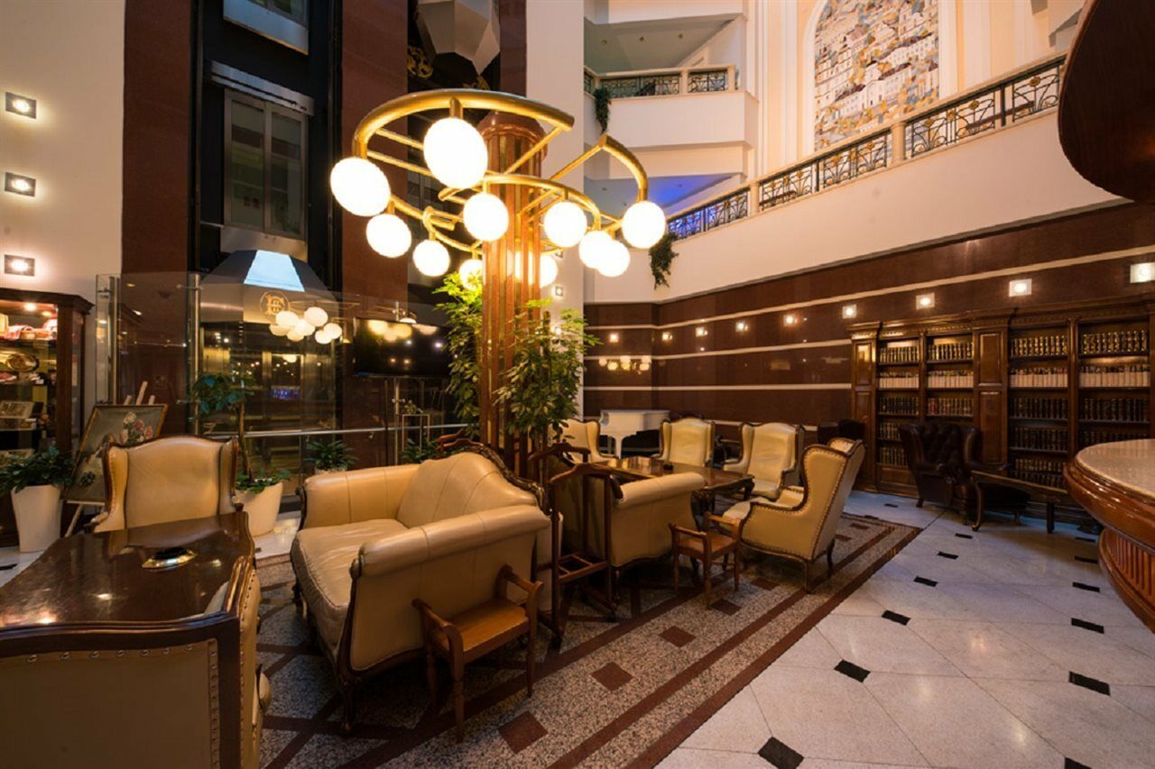 Europe Hotel Minsk Eksteriør billede