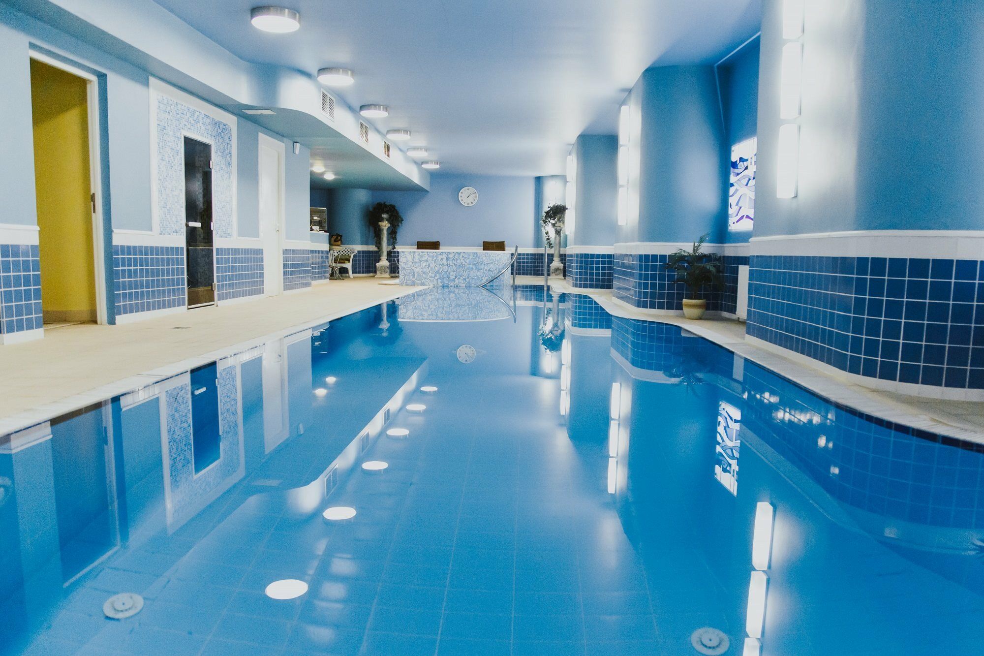 Europe Hotel Minsk Eksteriør billede